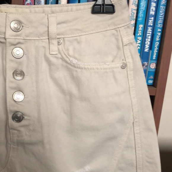 We The Free Off White Distressed Button Fly High Rise Denim Skirt Sz 27 - Picture 6 of 13